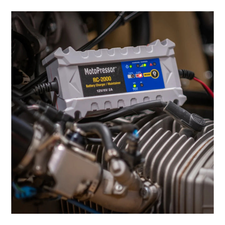 MotoPressor RC-2000 Battery Charger and Maintainer - 2000mA